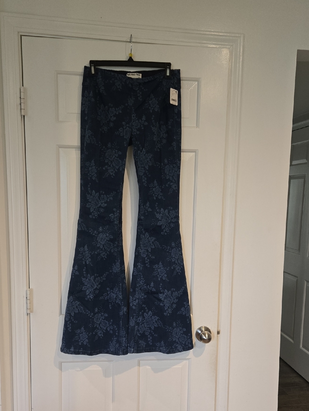 NWT! Free People We The Free Flare Leg Jeans 26